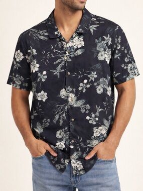 Denim & Flower Navy Floral Short-Sleeve Button-Down Shirt